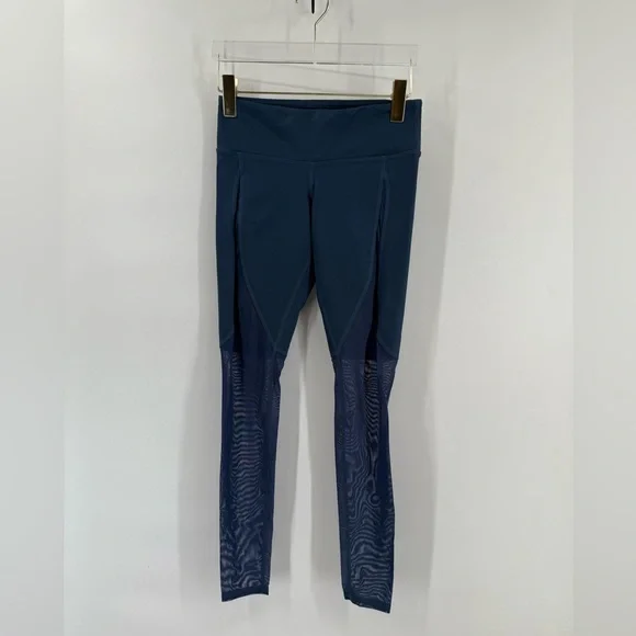 Alo Yoga Motion Mid rise Leggings size xs - Picture 2 of 5